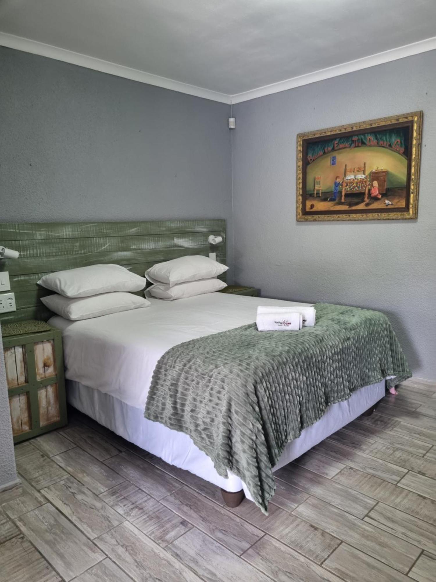 Northern Vine Guesthouse B&B Self-Catering Бракенфелл Экстерьер фото